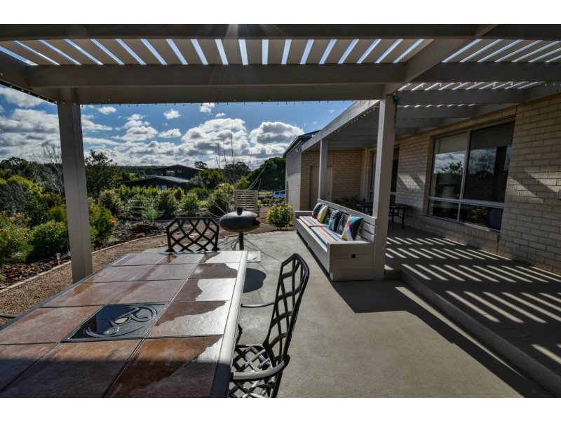 15 Magpie Ave, Metung VIC 3904