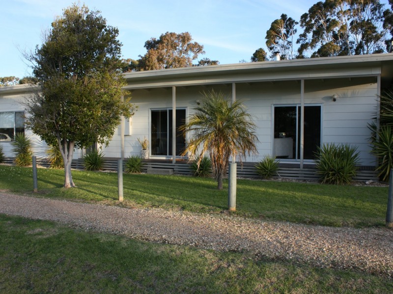 3 Allan Street, Metung VIC 3904