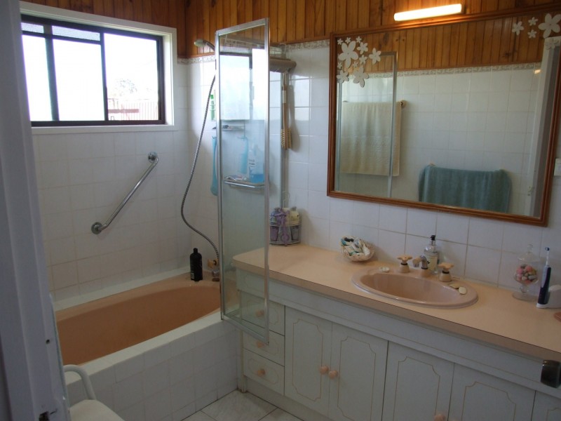 4 Brolga Grove, Metung VIC 3904