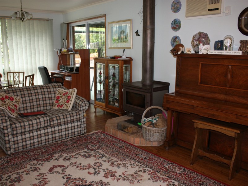 16 Fell Place, Metung VIC 3904