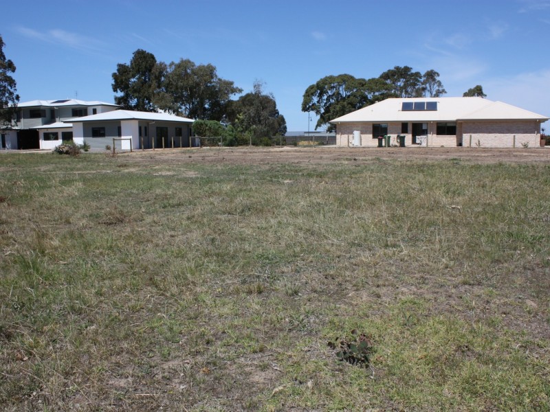 143 Kingscove Blvd, Metung VIC 3904