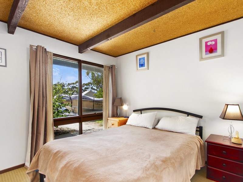 19 Wood St, Metung VIC 3904