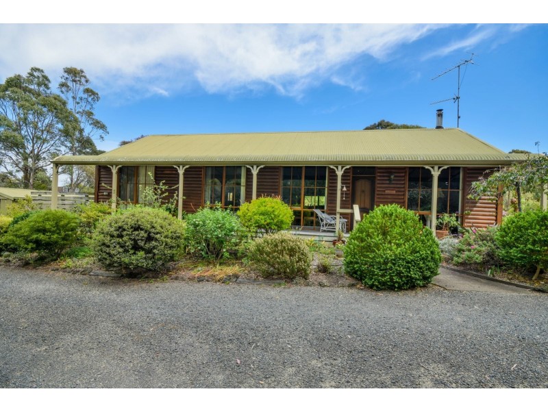 1 Kingscote Dve, Metung VIC 3904