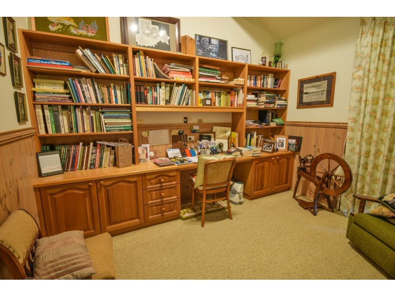 1 Kingscote Dve, Metung VIC 3904