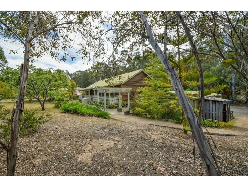 1 Kingscote Dve, Metung VIC 3904