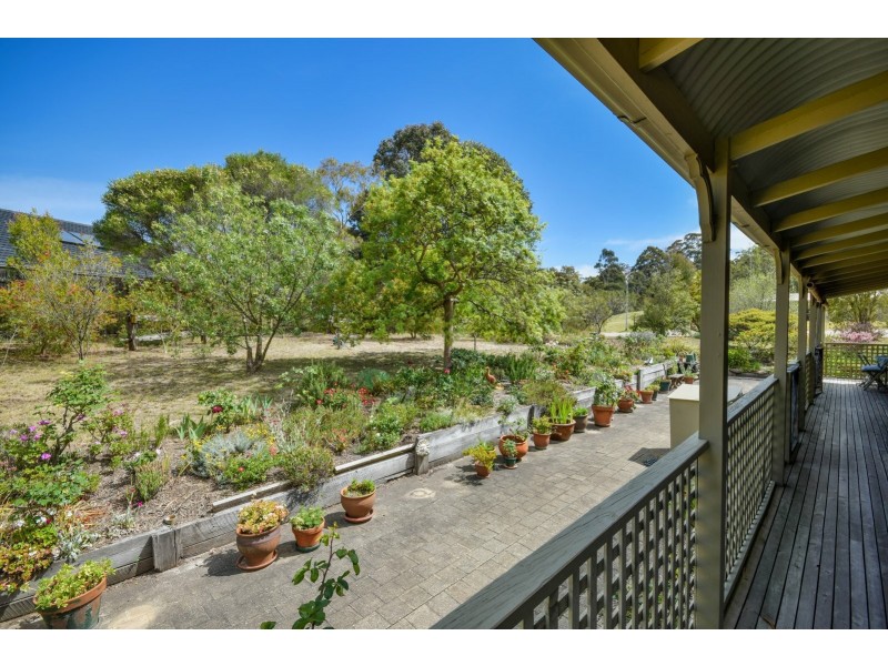 1 Kingscote Dve, Metung VIC 3904