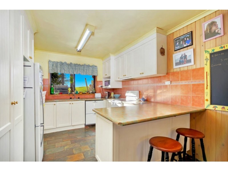 710 Nungurner Road, Metung VIC 3904