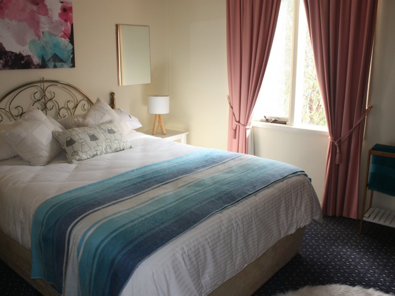 16 Wood St, Metung VIC 3904