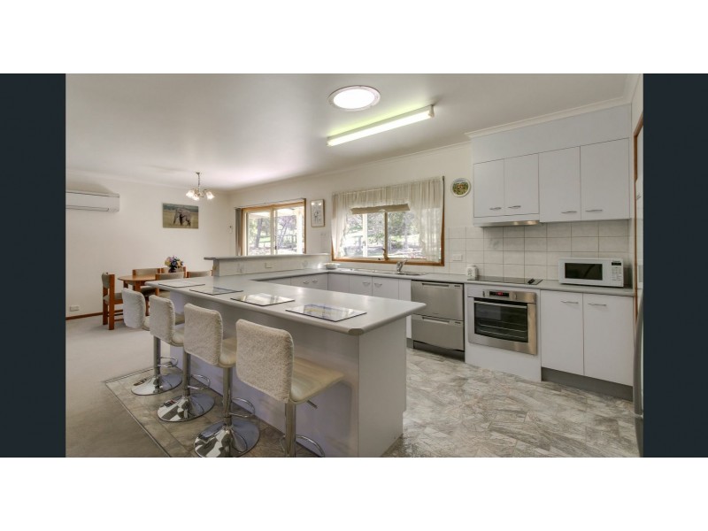 10 Fell Place, Metung VIC 3904