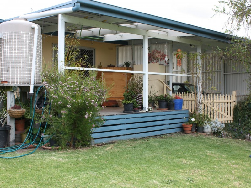 18 Hugh Street, Metung VIC 3904