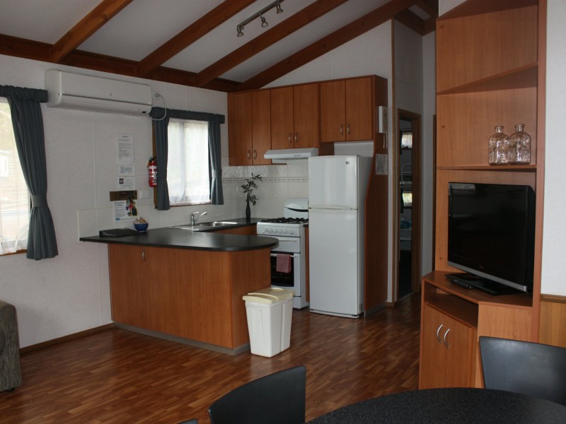 1 Mairburn Rd, Metung VIC 3904