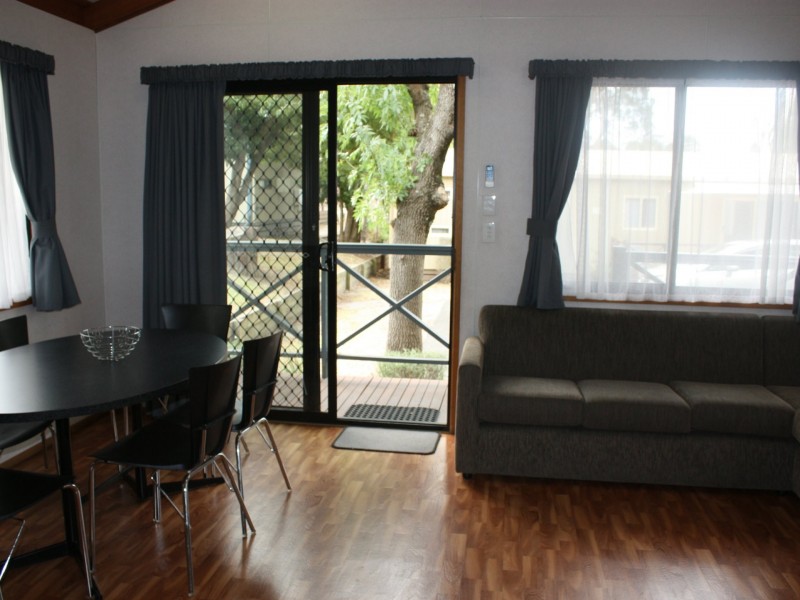 1 Mairburn Rd, Metung VIC 3904