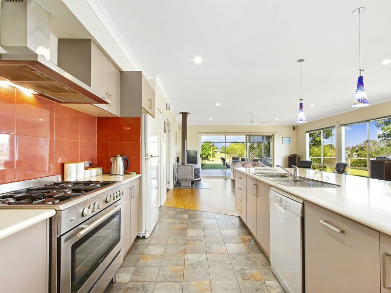 17 Brolga Gve, Metung VIC 3904