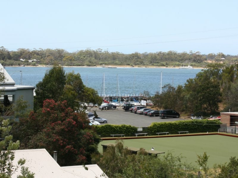 16 Wood Street, Metung VIC 3904