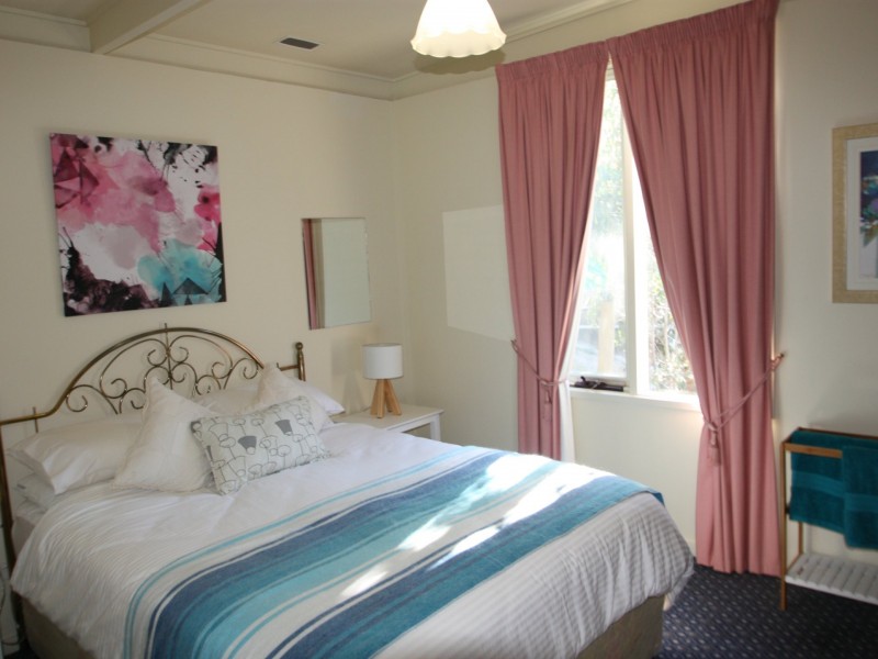 16 Wood Street, Metung VIC 3904