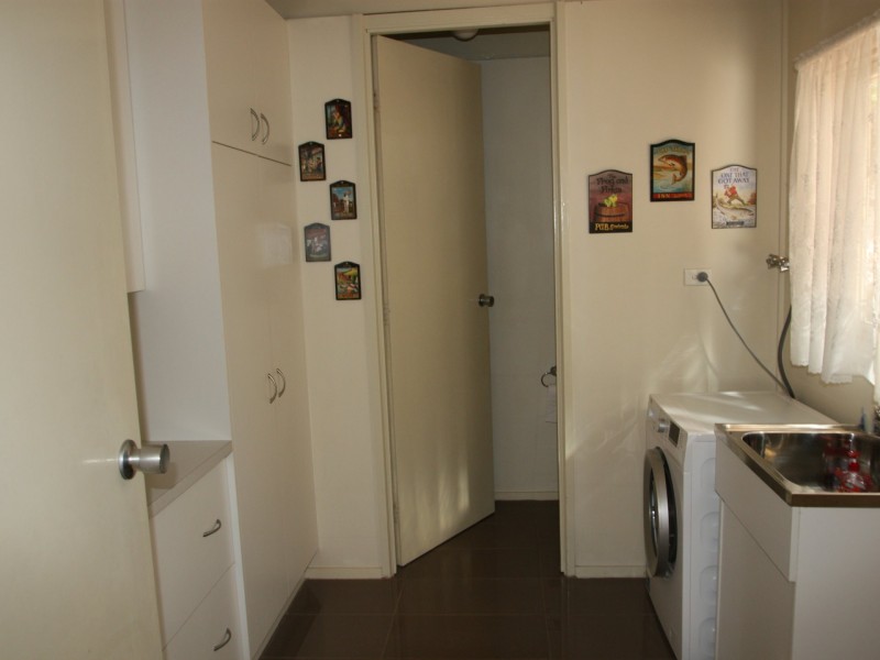 16 Wood Street, Metung VIC 3904