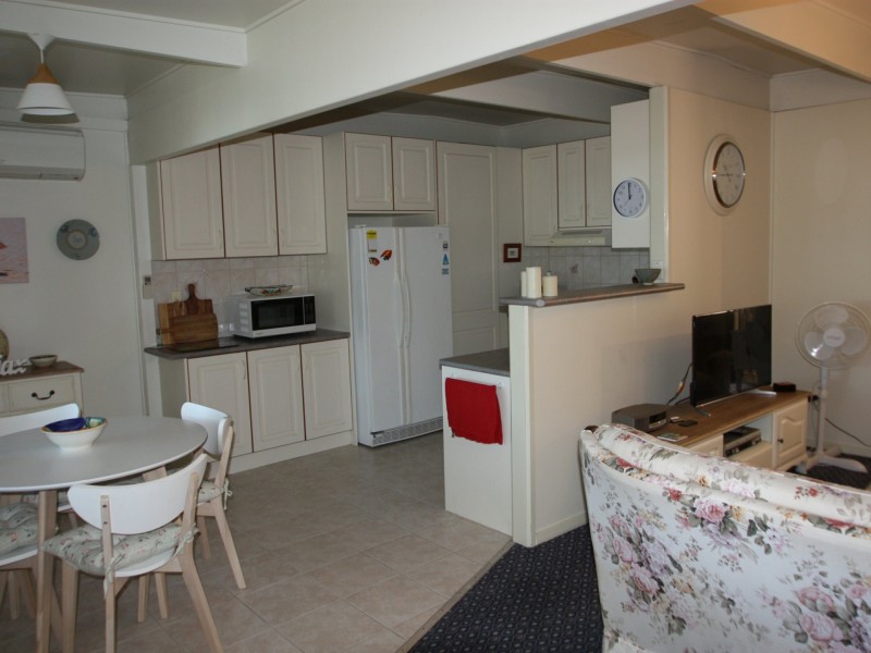 16 Wood Street, Metung VIC 3904