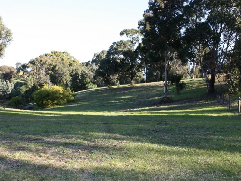 15 The Billabong, Metung VIC 3904