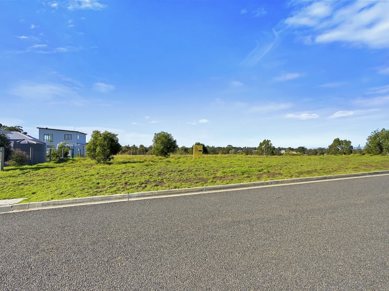 8 Lands End Grove, Metung VIC 3904