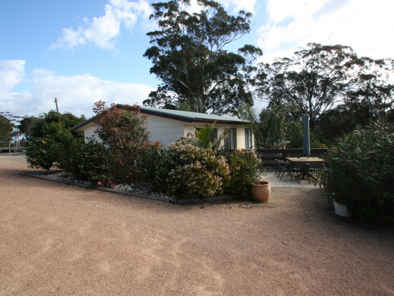6-30 Mairburn Rd, Metung VIC 3904