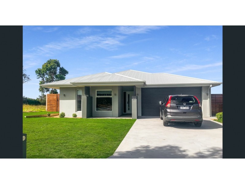 21 Plateau Avenue, Metung VIC 3904