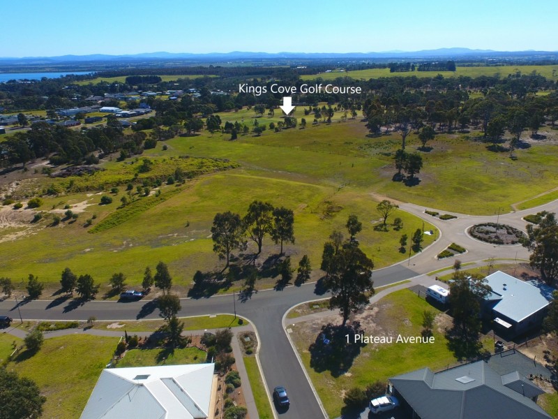 1 Plateau Avenue, Metung VIC 3904