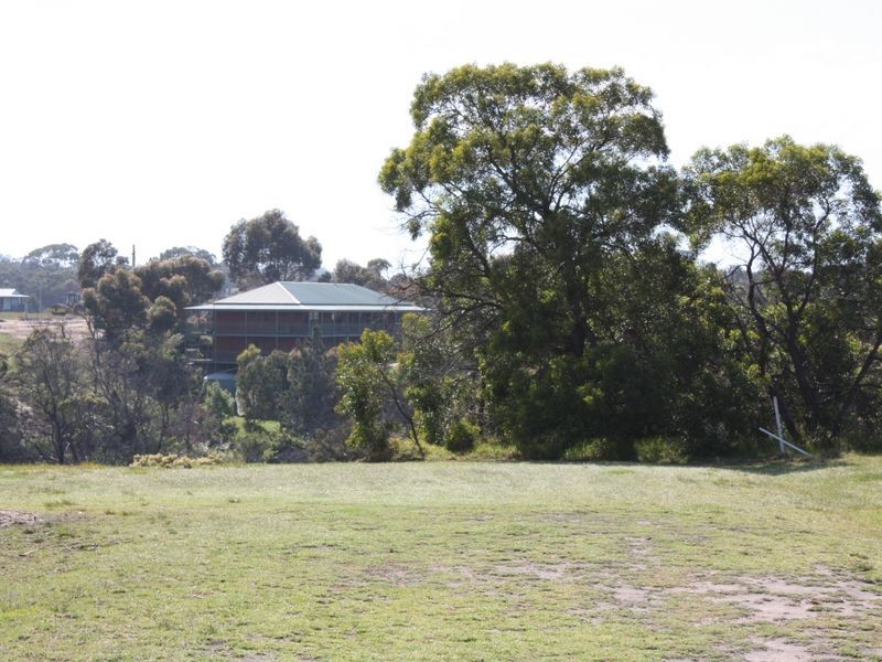 5 Paul Crt, Metung VIC 3904