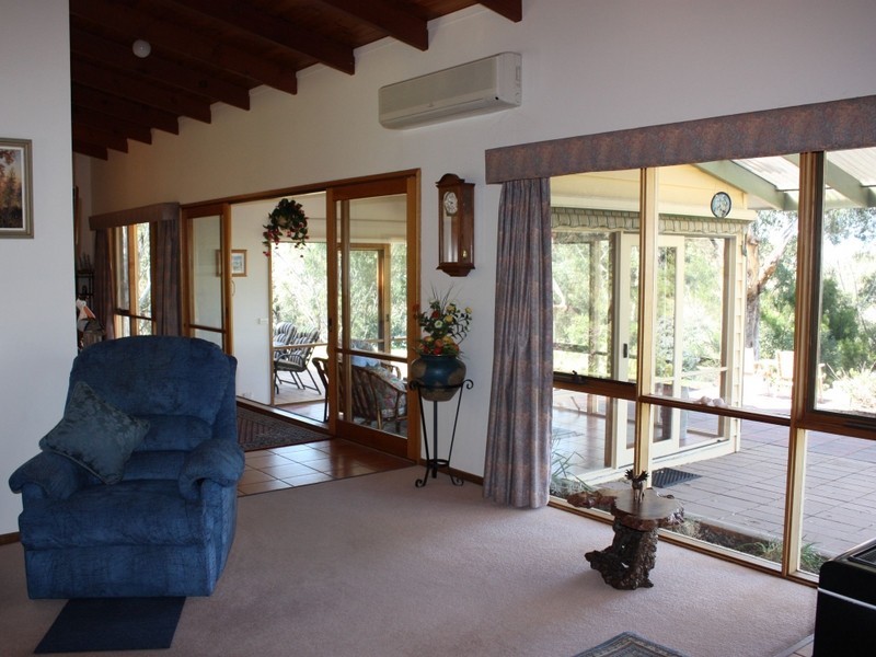 1 Highview Rise, Metung VIC 3904
