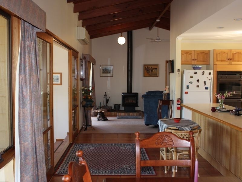 1 Highview Rise, Metung VIC 3904