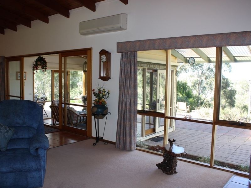 1 Highview Rise, Metung VIC 3904