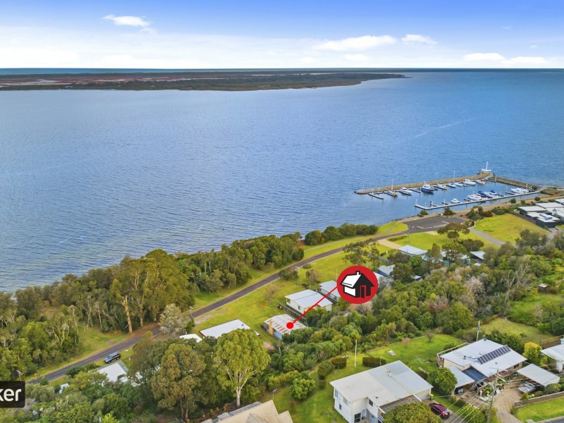 60 Beach Road, Metung VIC 3904