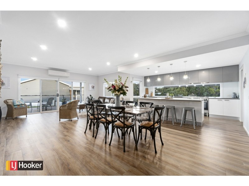 5 Travers Court, Metung VIC 3904