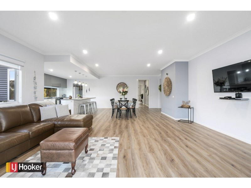 5 Travers Court, Metung VIC 3904