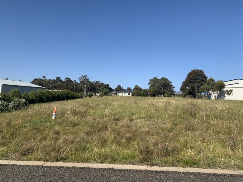 2b – 2c Erica Court, Metung VIC 3904