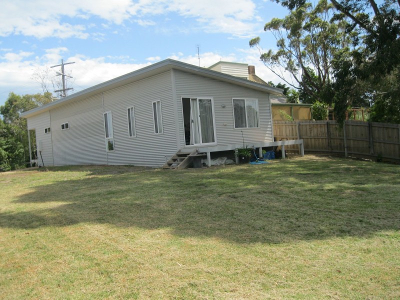 13 Lake Grove, Metung VIC 3904