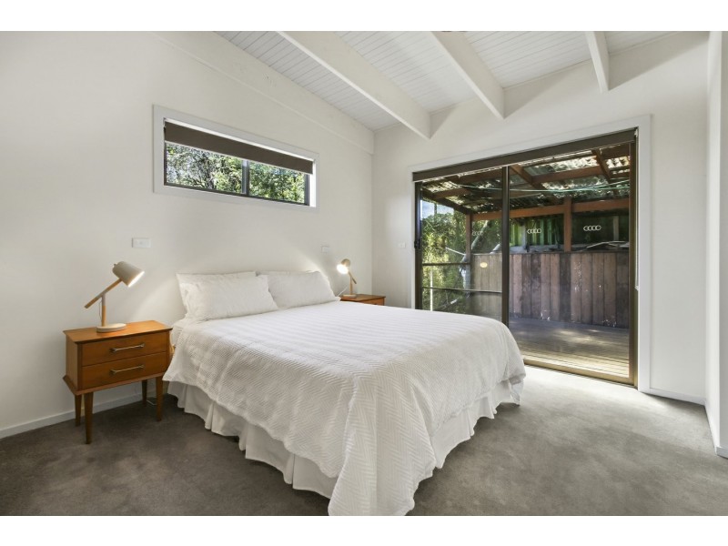 48 Beach Road, Metung VIC 3904