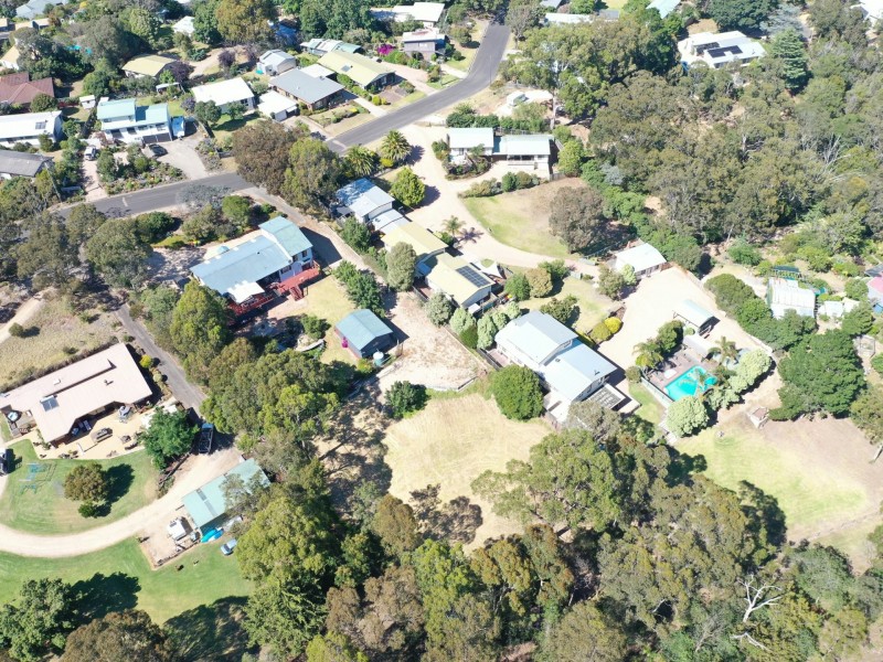 26 Mairburn Road, Metung VIC 3904