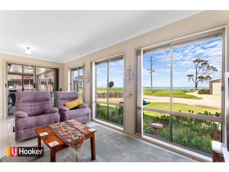 5 Linton Way, Metung VIC 3904