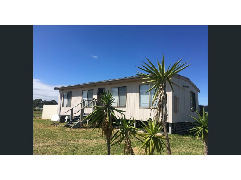 4 Elm Grove, Metung VIC 3904