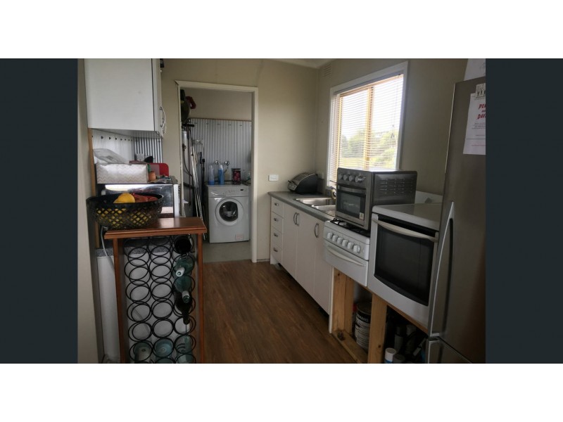 4 Elm Grove, Metung VIC 3904