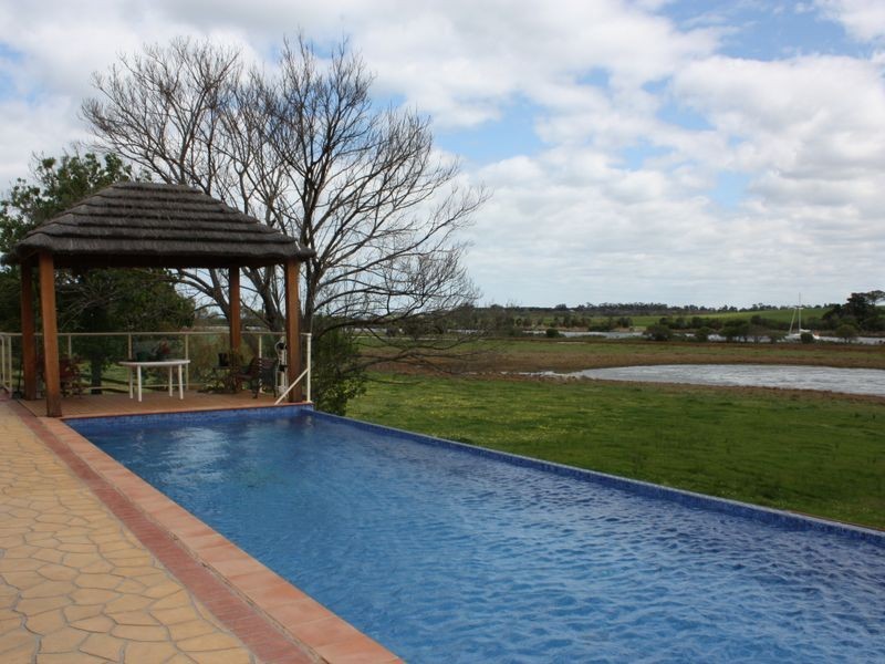 325 Punt Road, Metung VIC 3904