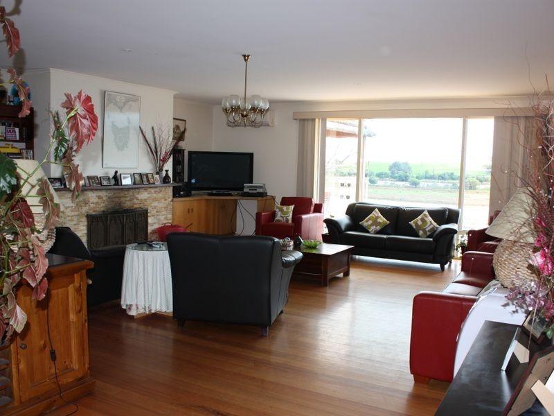 325 Punt Road, Metung VIC 3904