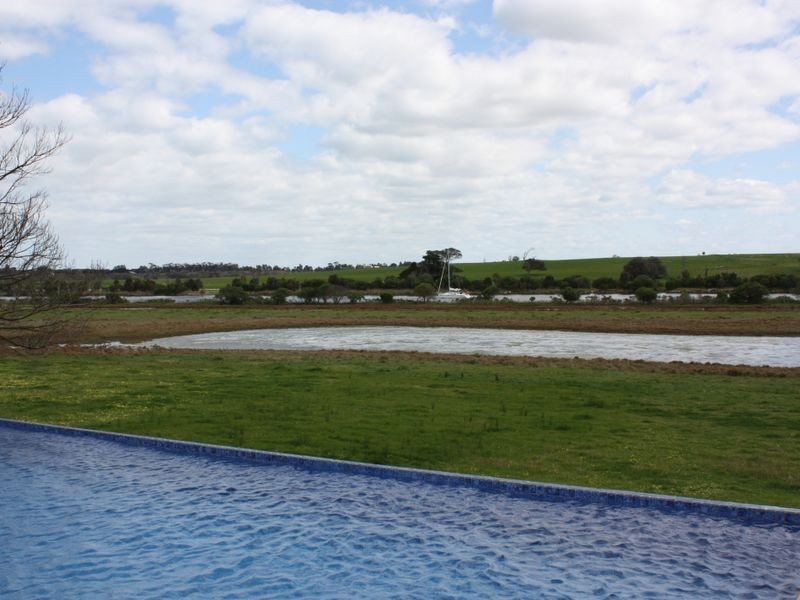 325 Punt Road, Metung VIC 3904