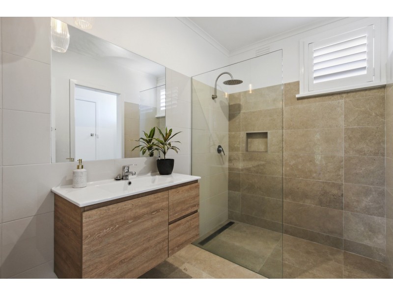 14 Hugh Street, Metung VIC 3904