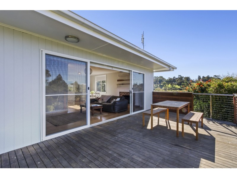 14 Hugh Street, Metung VIC 3904