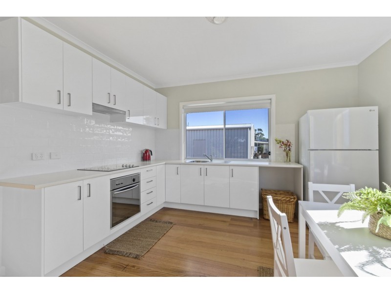 14 Hugh Street, Metung VIC 3904