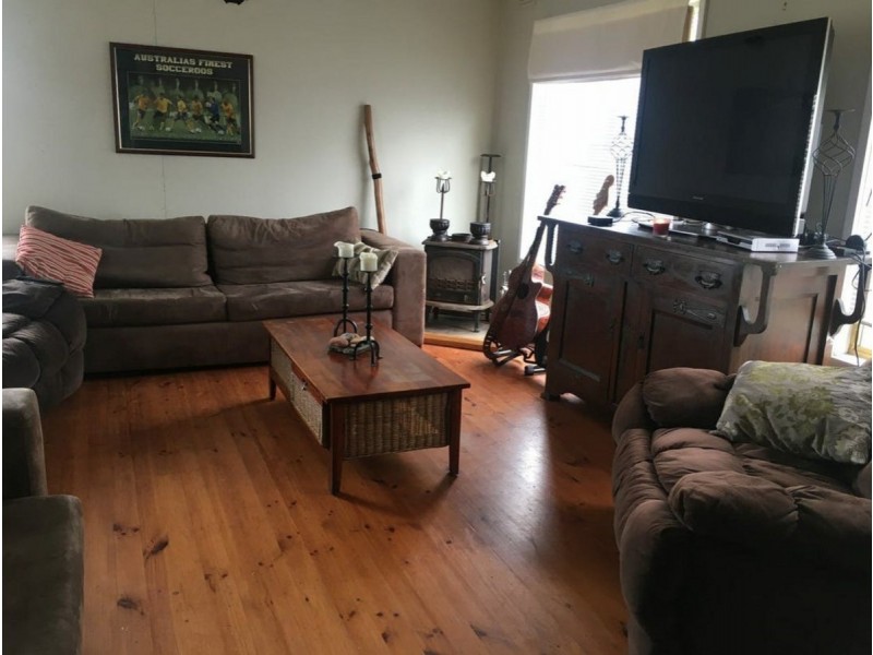 4 Elm Grove, Metung VIC 3904