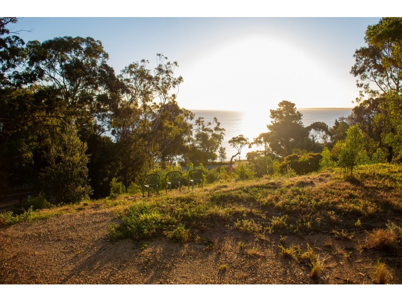 3 Moorhouse Street, Metung VIC 3904