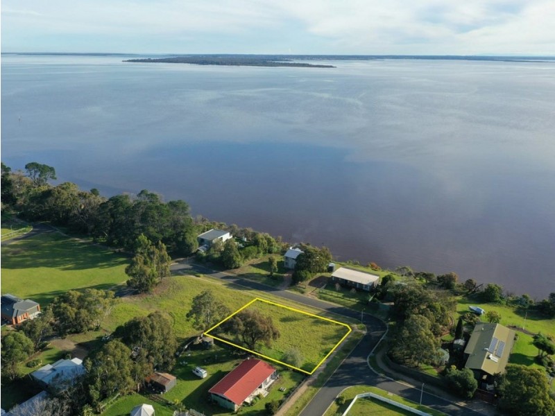 7 Allan Street, Metung VIC 3904