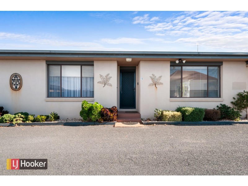 6 Roadknight Street, Lakes Entrance VIC 3909